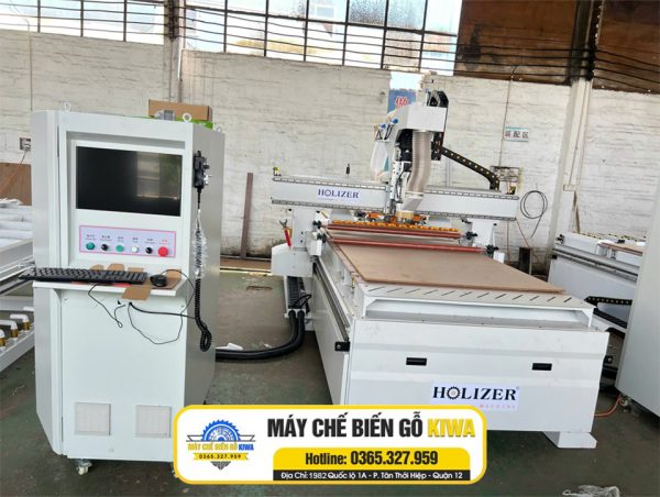 Máy Chế Biến Gỗ CNC HOLIZER Machine