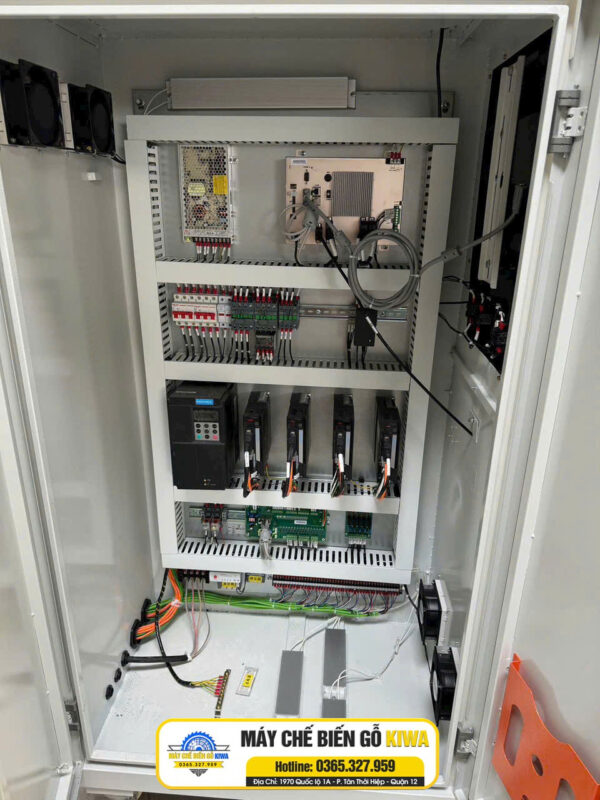 Máy ROUTER 2812M CNC B-12 1 ĐẦU THAY DAO TỰ ĐỘNG 12 DAO - Hình ảnh 4