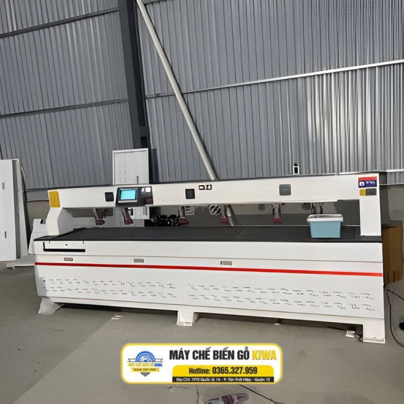 máy khoan ngang CNC